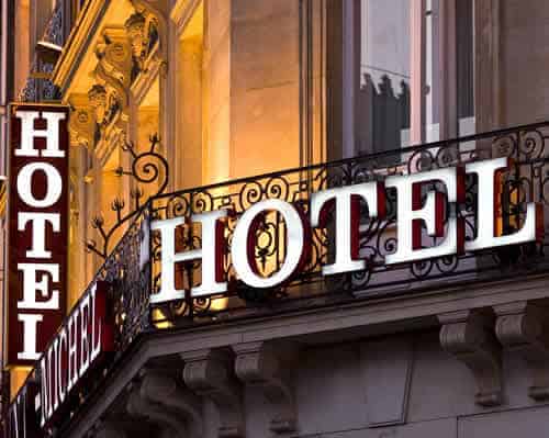 Compra venta de hoteles en Andorra. Versus le ofrece garantía de una gestión integral en todas sus operaciones inmobiliarias