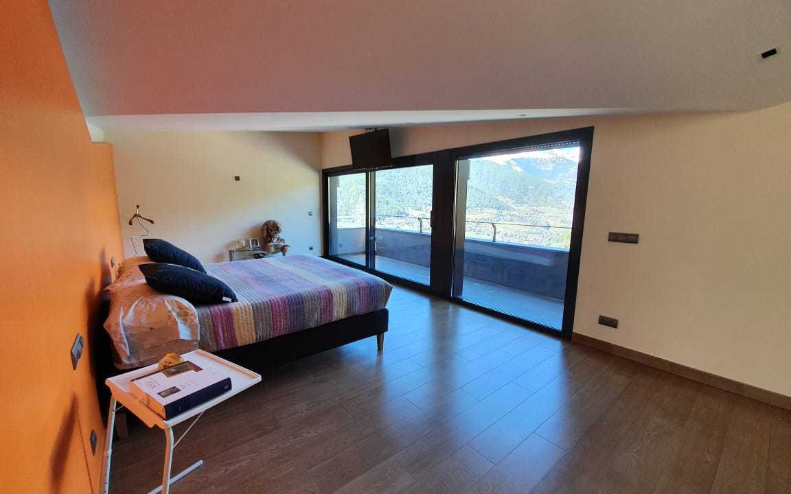 Venta espectacular chalet urbanitzacion Els oriosos Versusandorra