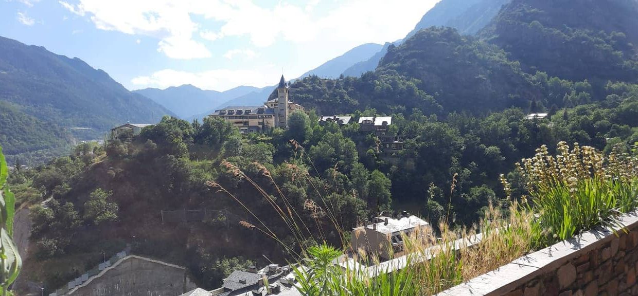 Atico duplex Urb Les taulades Venta Versus Andorra