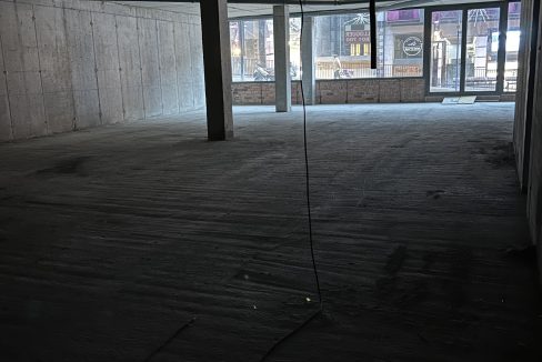 Local alquiler versus andorra