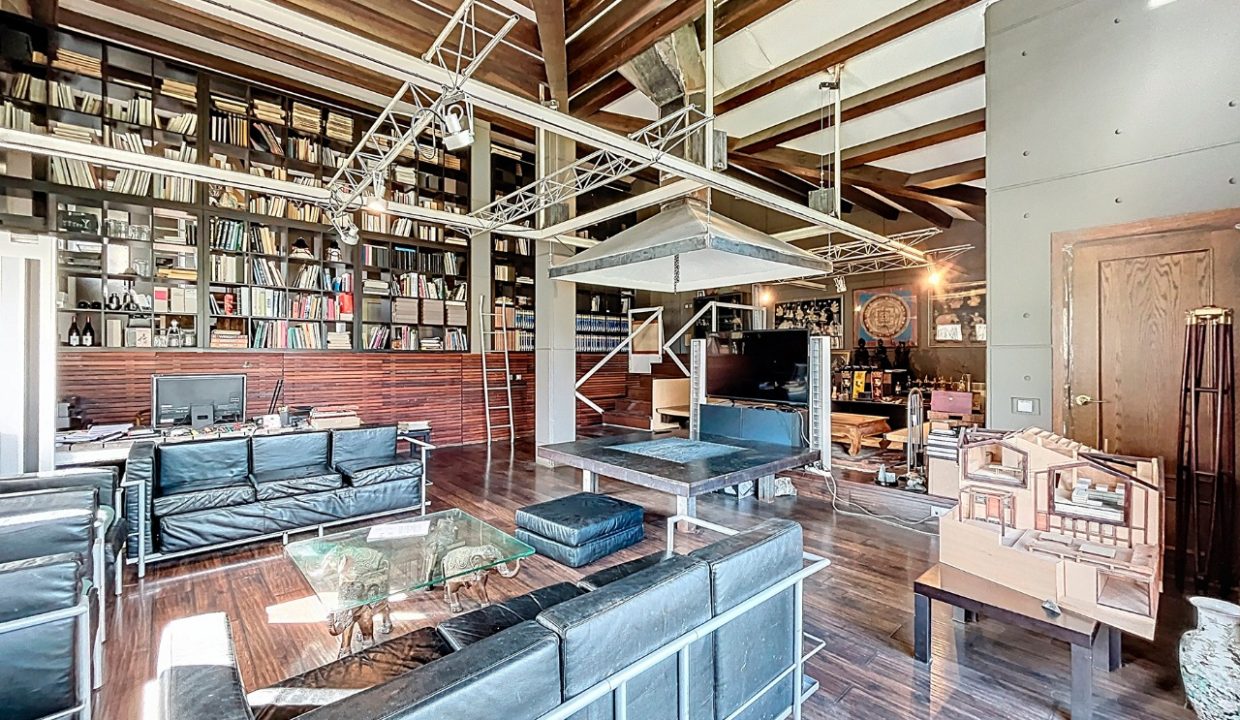 Casa con jardin Agudes park 12