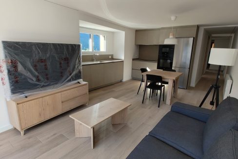 VERSUSANDORRA LLOGUER SALON2