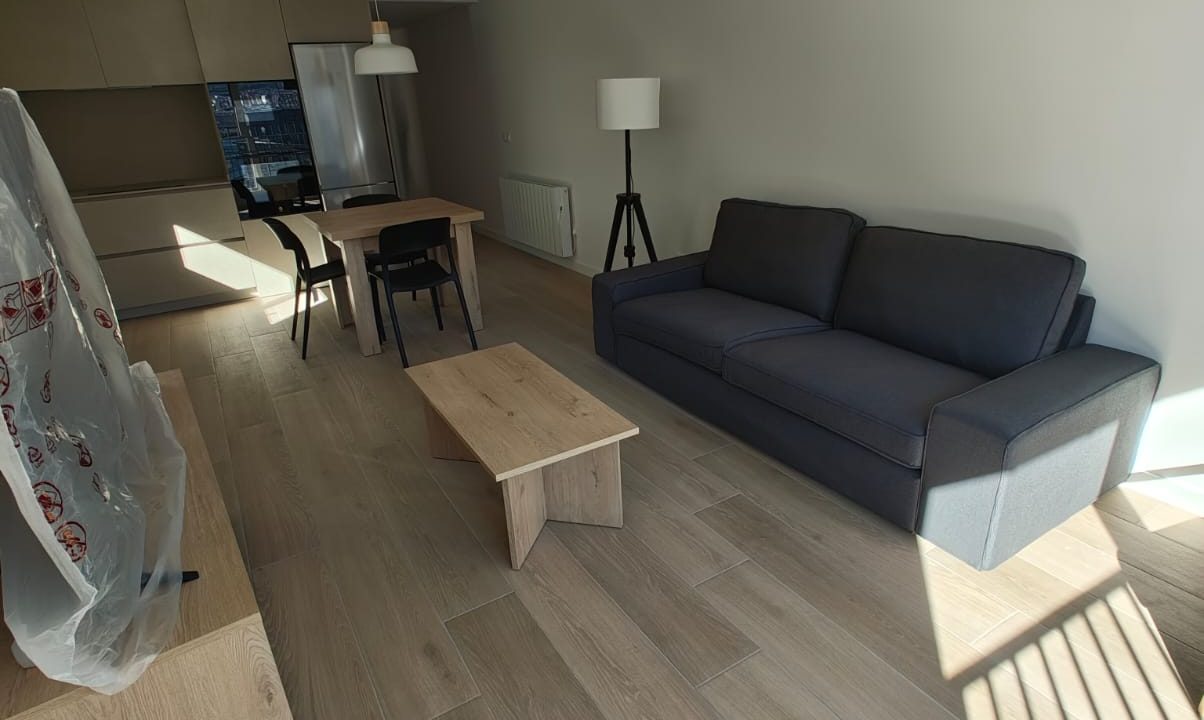 VERSUSANDORRA LLOGUER SALON3